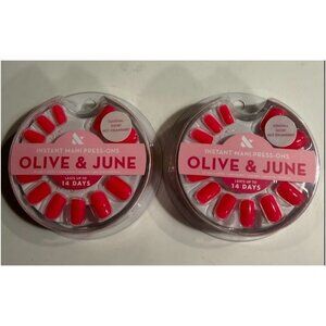 Olive & June Instant Mani Press on Nails Hot Strawberry 2 Pack